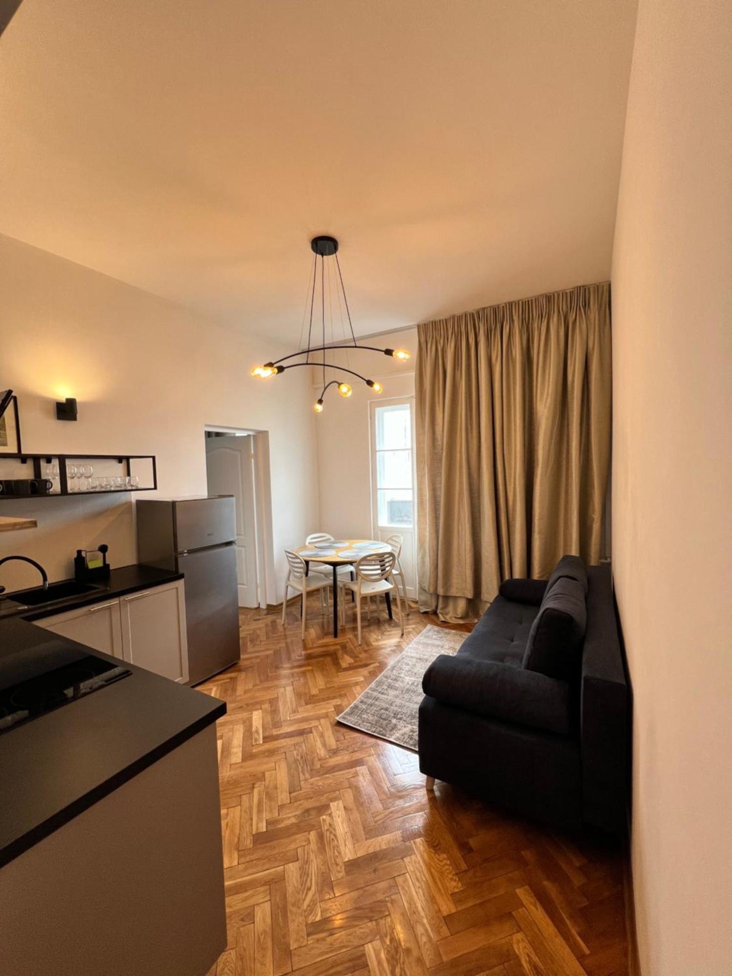 Apartamenty Centrum Варшава Екстер'єр фото